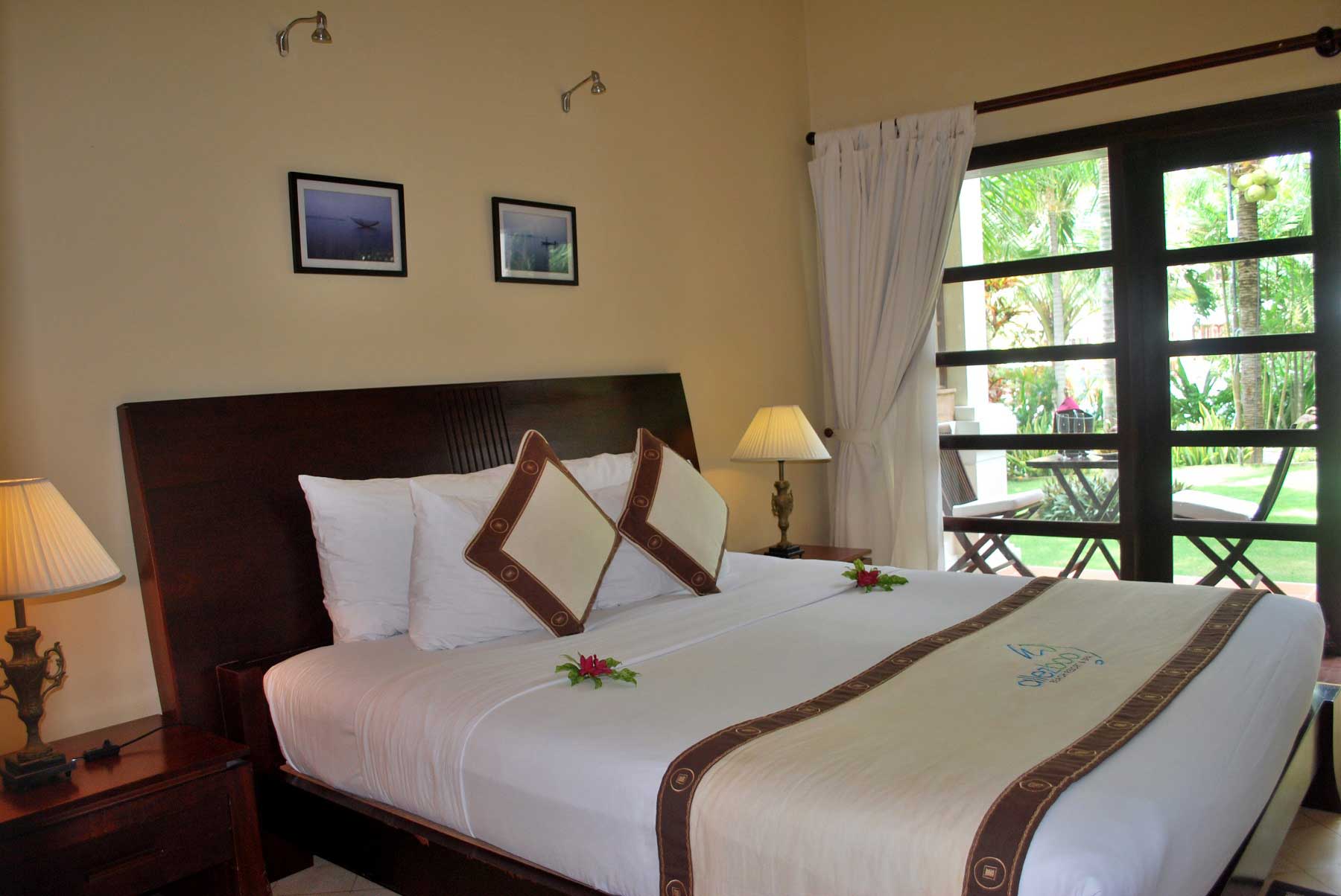 /files/images/AllezbooBeachResort%26Spa/premier-deluxe-2.jpg