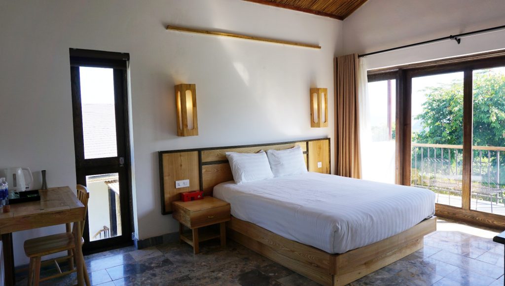 /files/images/BakhanVillageResortHoaBinh/bkhan-village-resort-Deluxe-Double.jpg