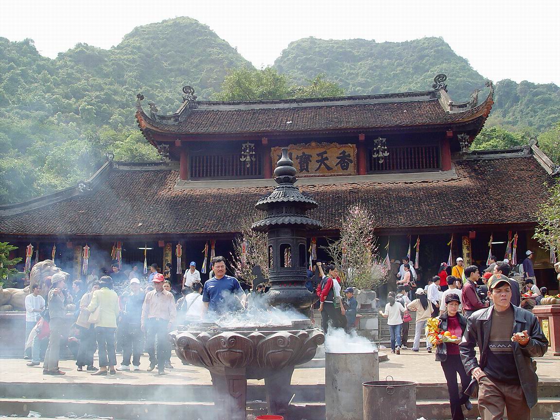 Chùa Hương Hà Nội 02
