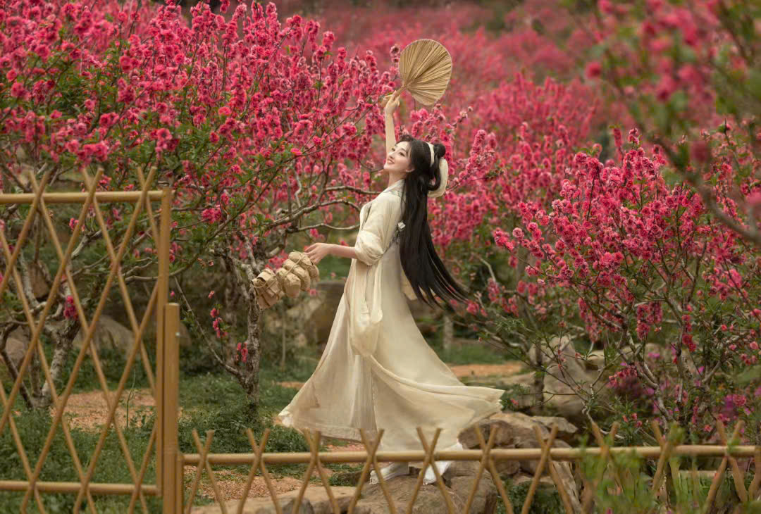 Đảo đào hoa, Công viên Thanh Tú Sơn