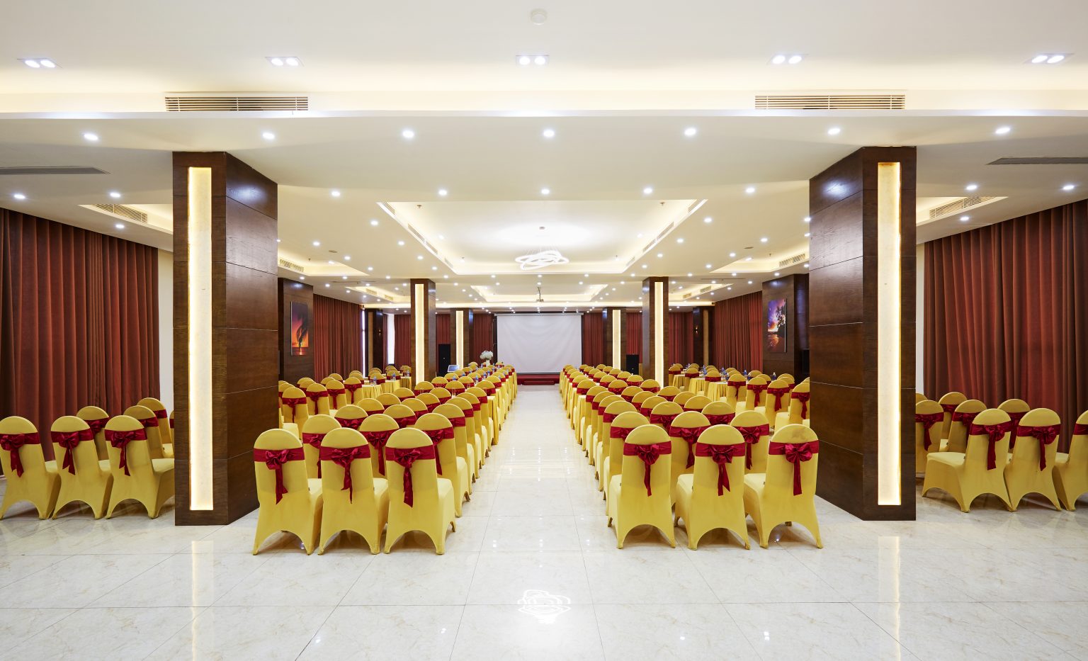 Hội thảo – Gala Dinner tại Marissa Hotel Hải Tiến