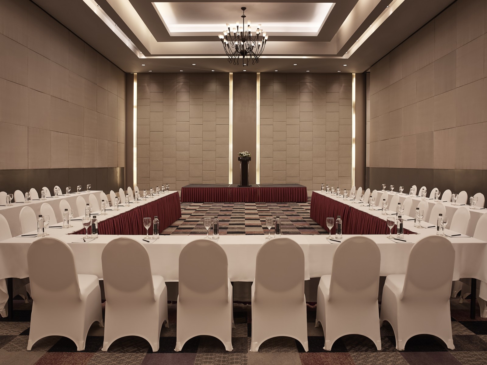Khách sạn Pullman Hanoi 04
