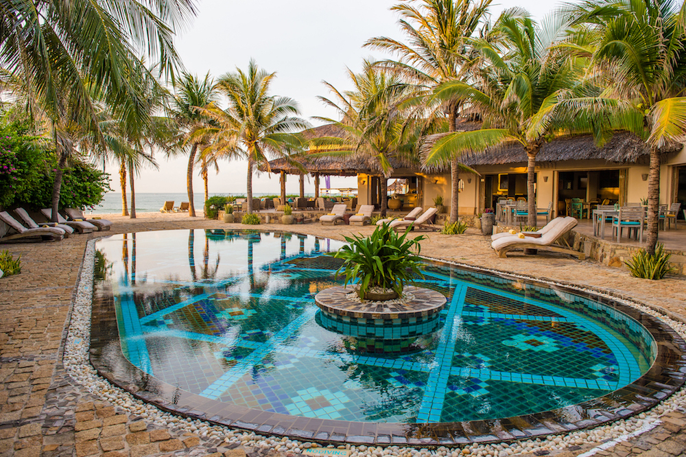 The Sailing Bay Beach - Resort Phan Thiết giá rẻ
