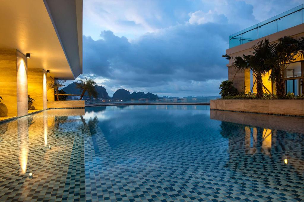 Wyndham Legend Hạ Long 03