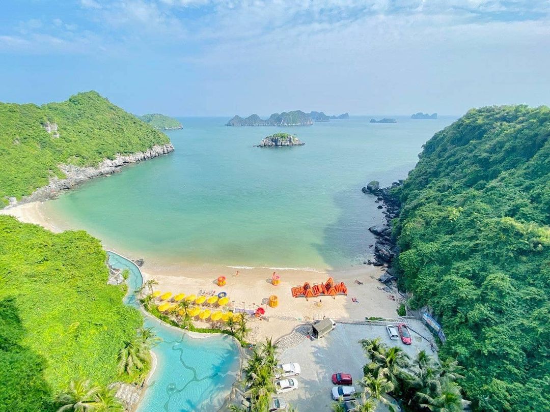 Bãi biển Cát Cò