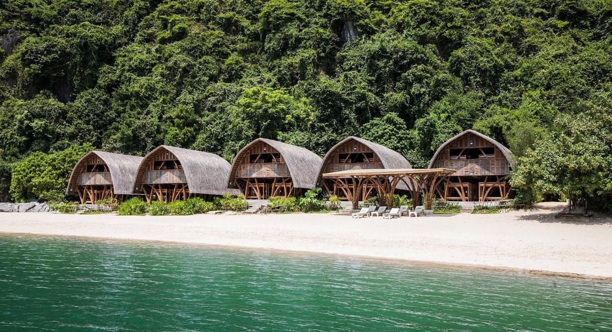các bãi tắm ở Cát Bà