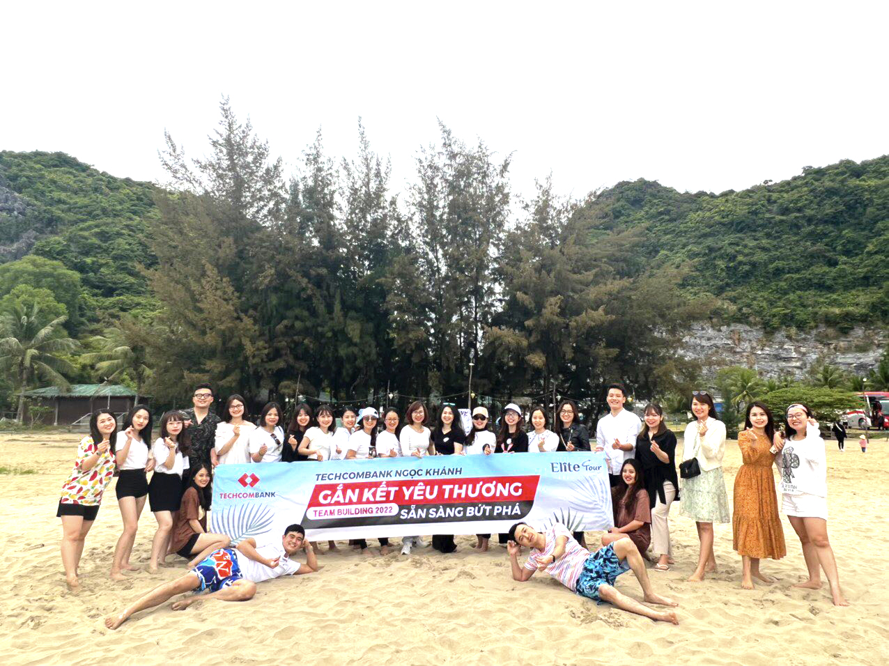 Teambuilding tại Cát Bà