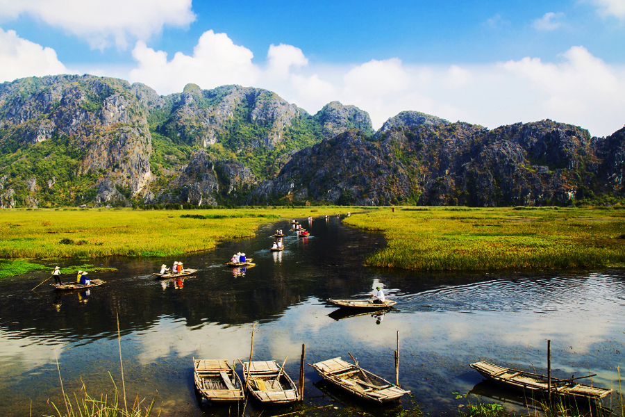 Đầm Vân Long