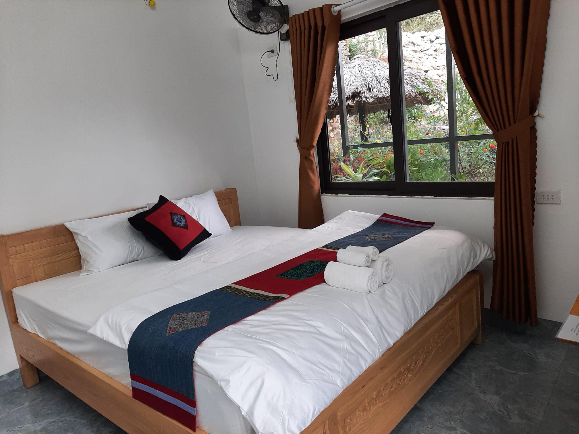 Dòng Suối H’mong Mù Cang Chải Homestay 02