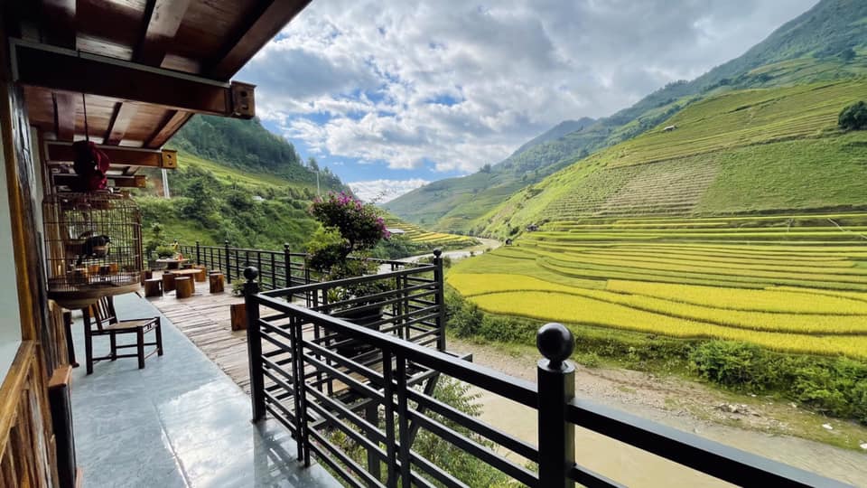 Dòng Suối H’mong Mù Cang Chải Homestay 