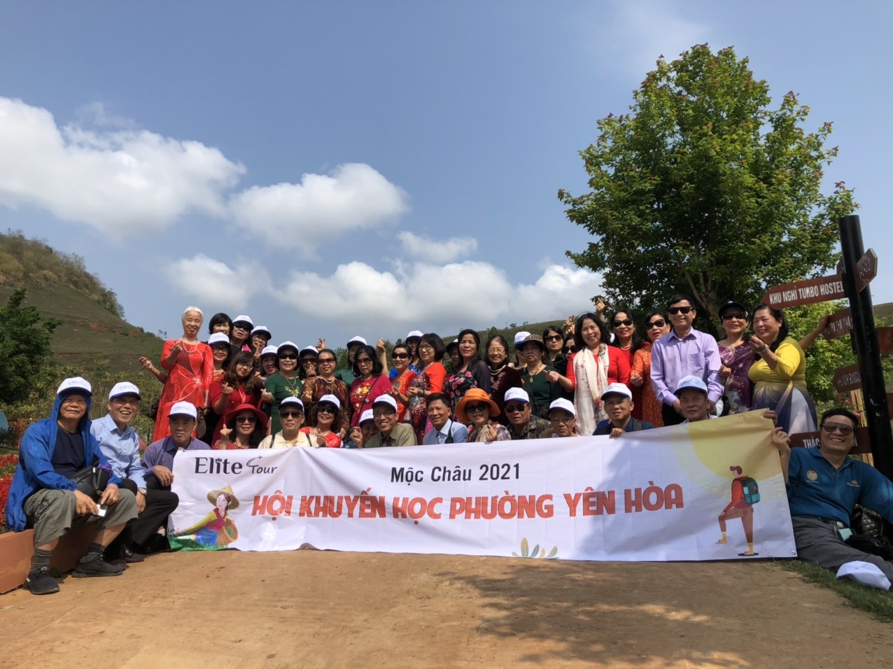 Các khách hàng của Elite Tour