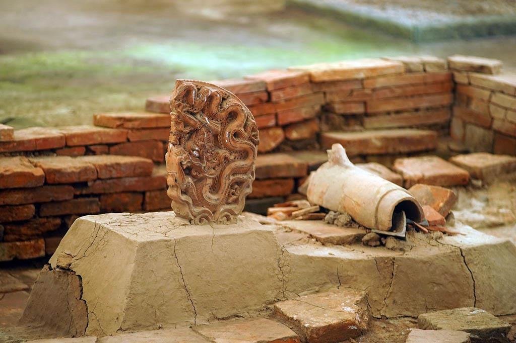 Hoàng Thành Thăng Long 01