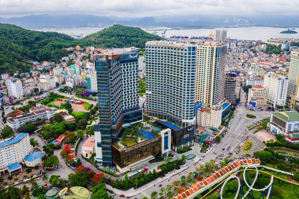 Mường Thanh Luxury Hạ Long Centre 5 sao
