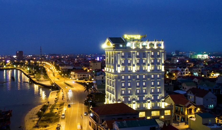 Riverside Hotel Quảng Bình