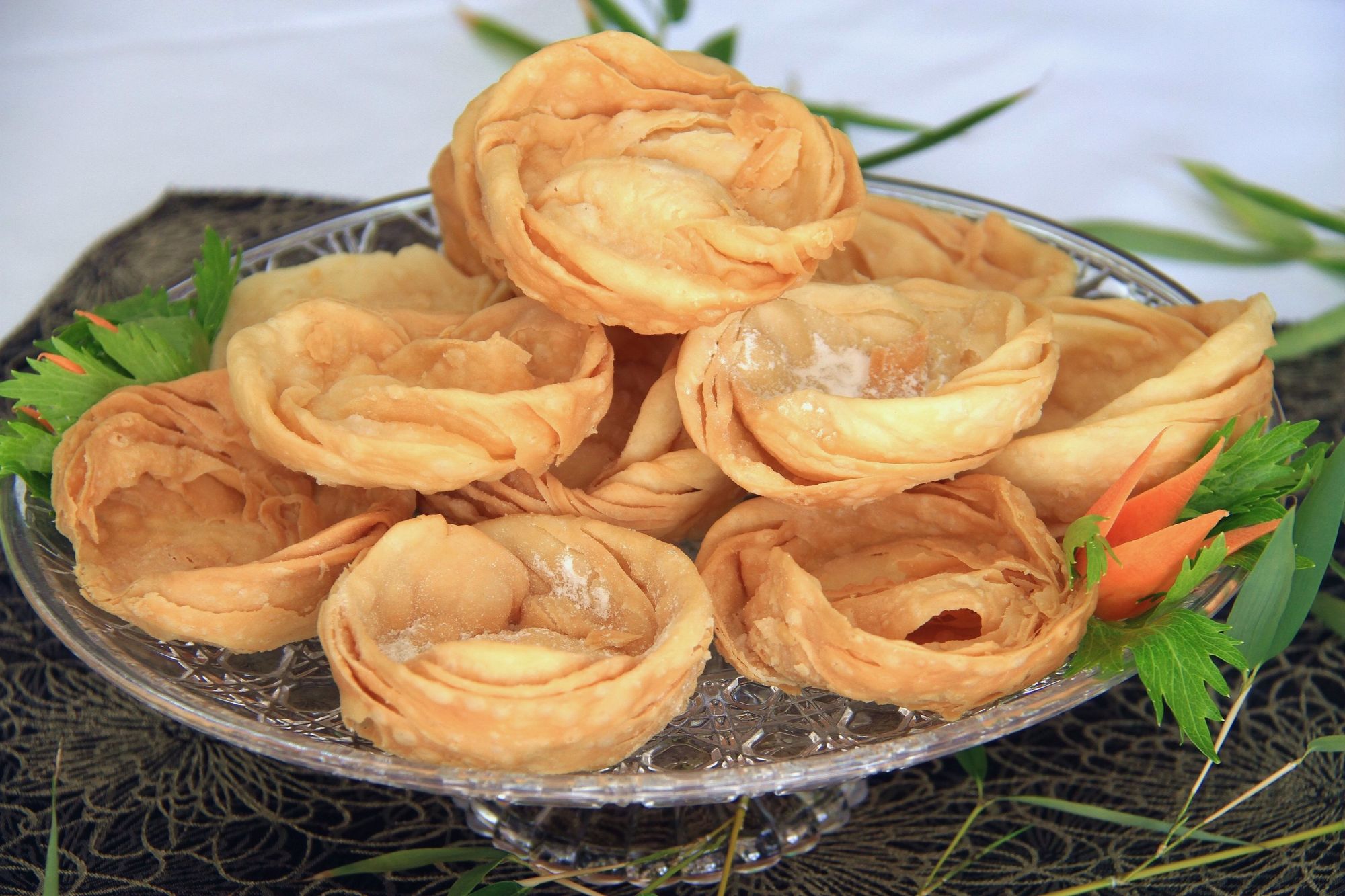 Bánh tổ yến Kiến Thủy