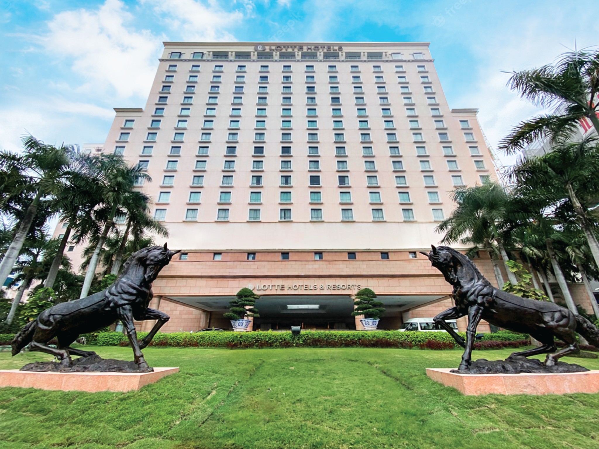 Lotte Hotel - Top 10 khách sạn tốt nhất Sài Gòn