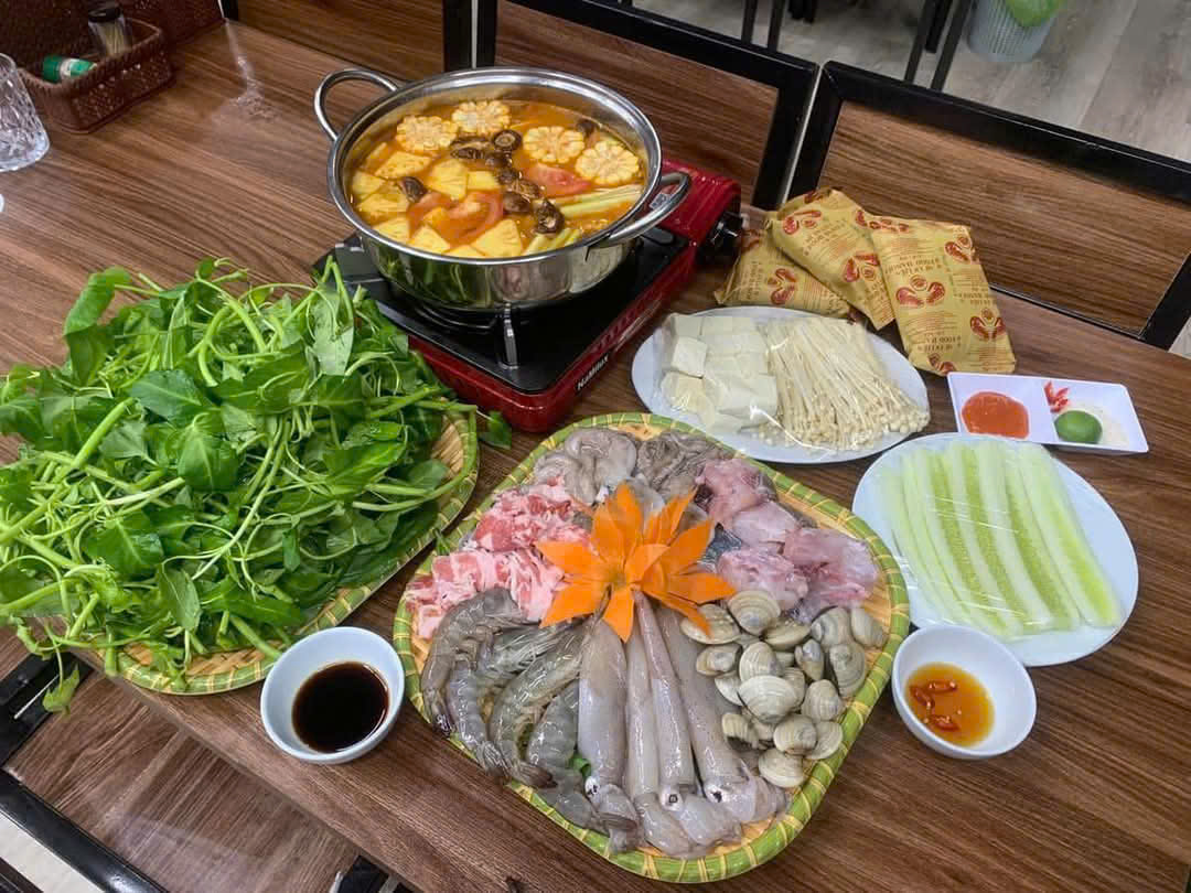 Du lịch Quan Lạn ăn gì ngon?