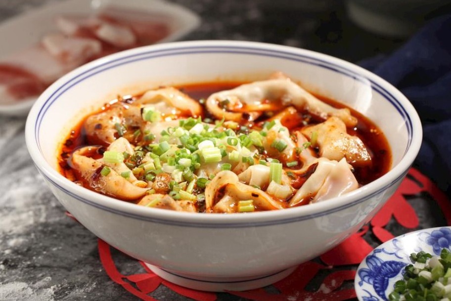 Hoành thánh sốt dầu ớt, Tứ Xuyên