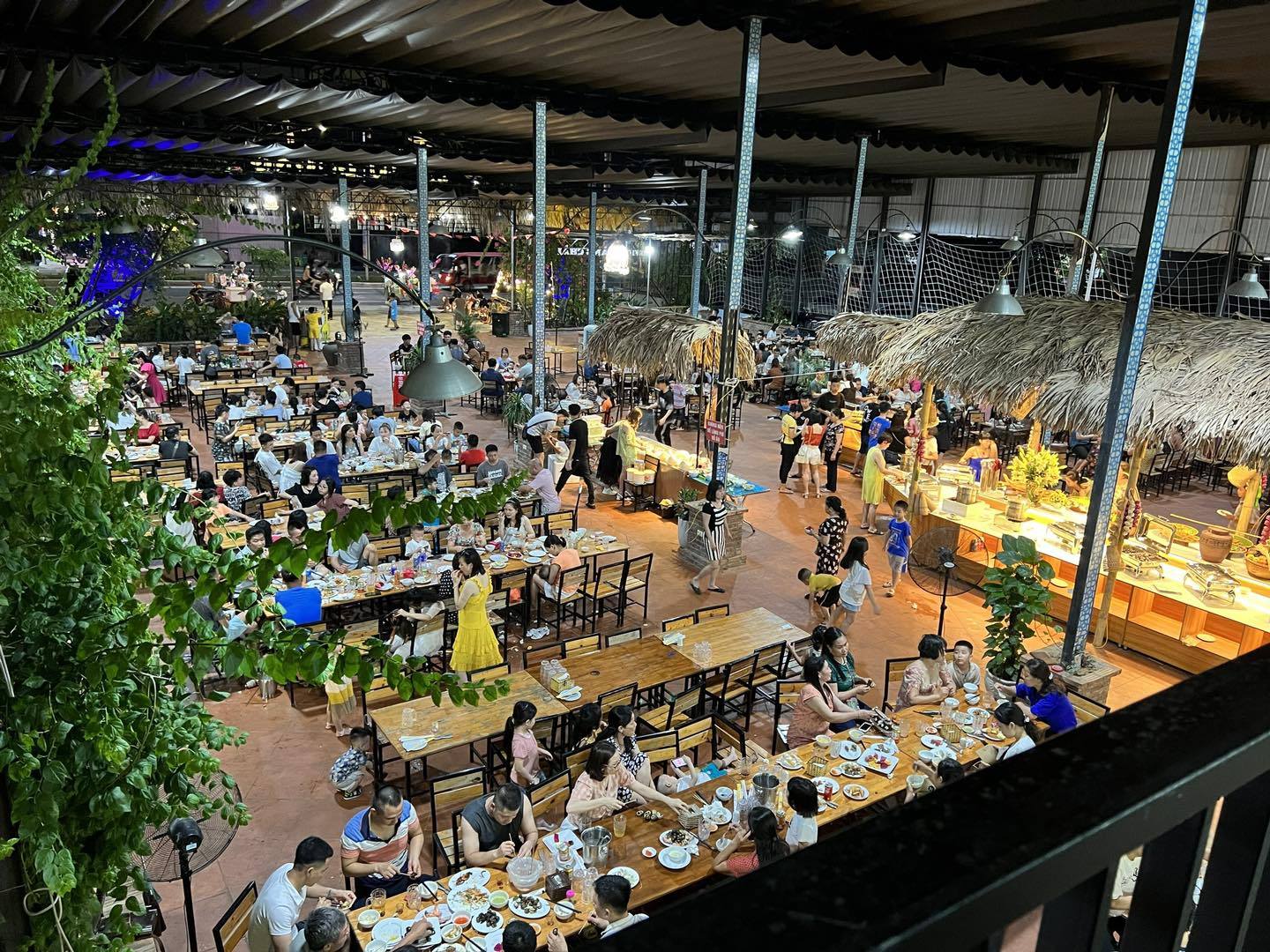 Nhà hàng Làng Chài Hải Tiến