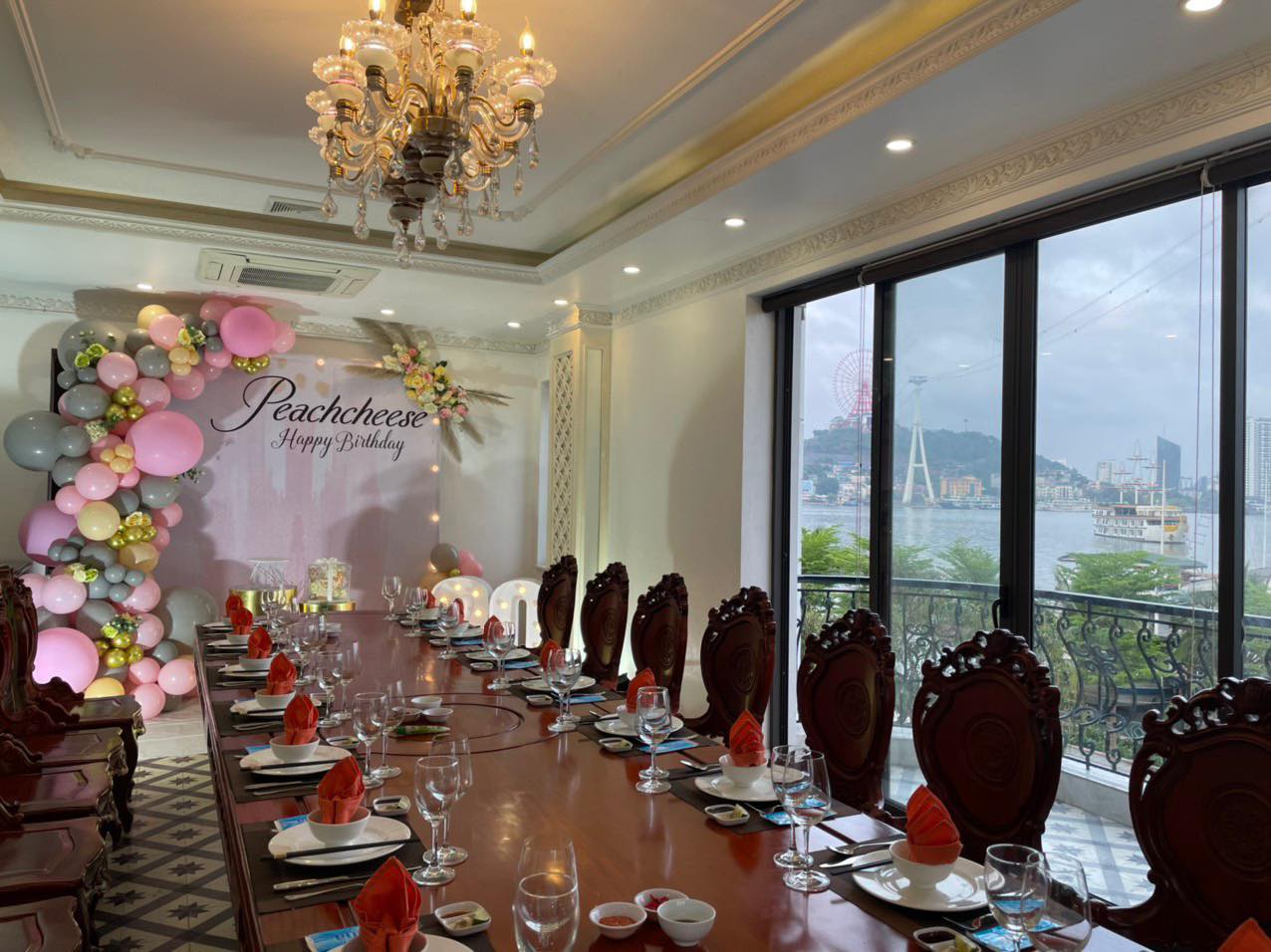 Nhà hàng tổ chức tiệc view Sunworld Hạ Long