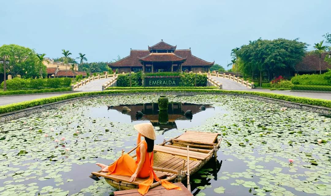 nhung-resort-dep-gan-cac-diem-tham-quan-tai-ninh-binh