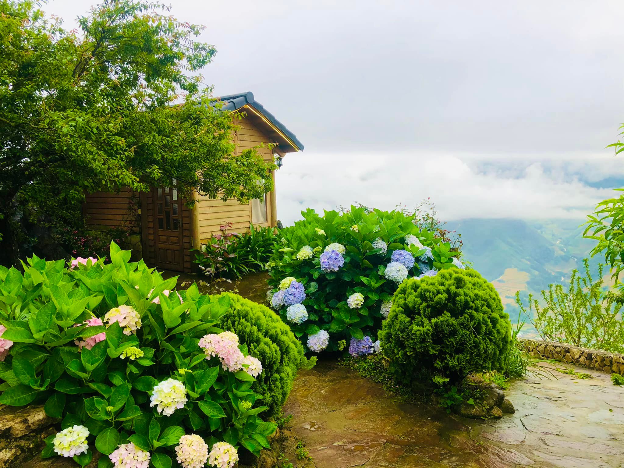 The Rock Garden Sapa 01