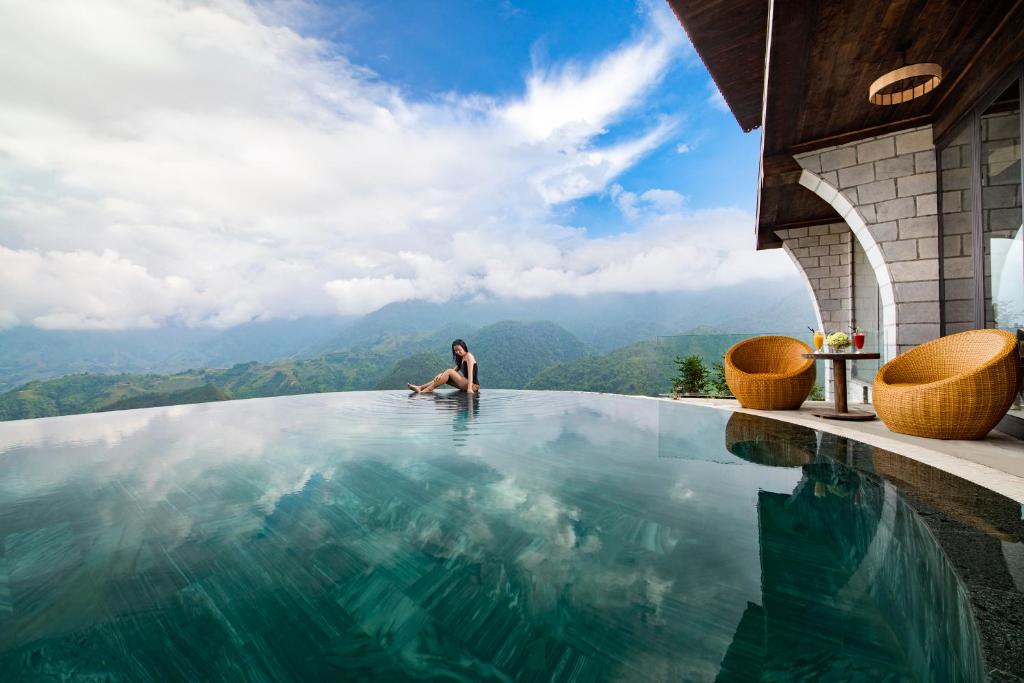 Bể bơi vô cực - Sapa Cat Cat Hills Resort & Spa