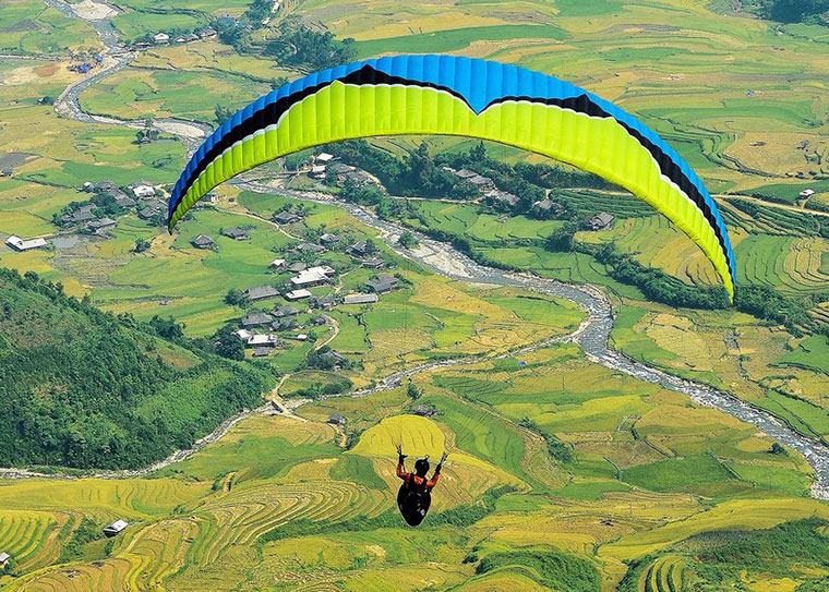 Trải nghiệm 'Bay trên mùa vàng" ở Mù Cang Chải