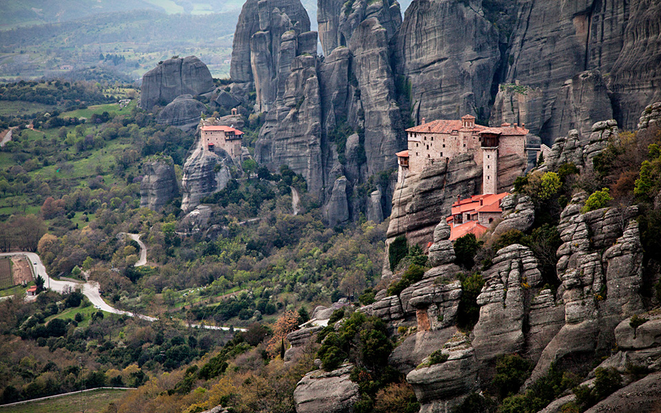 Meteora - Top 10 điểm du lịch Hy Lạp đẹp nhất 01