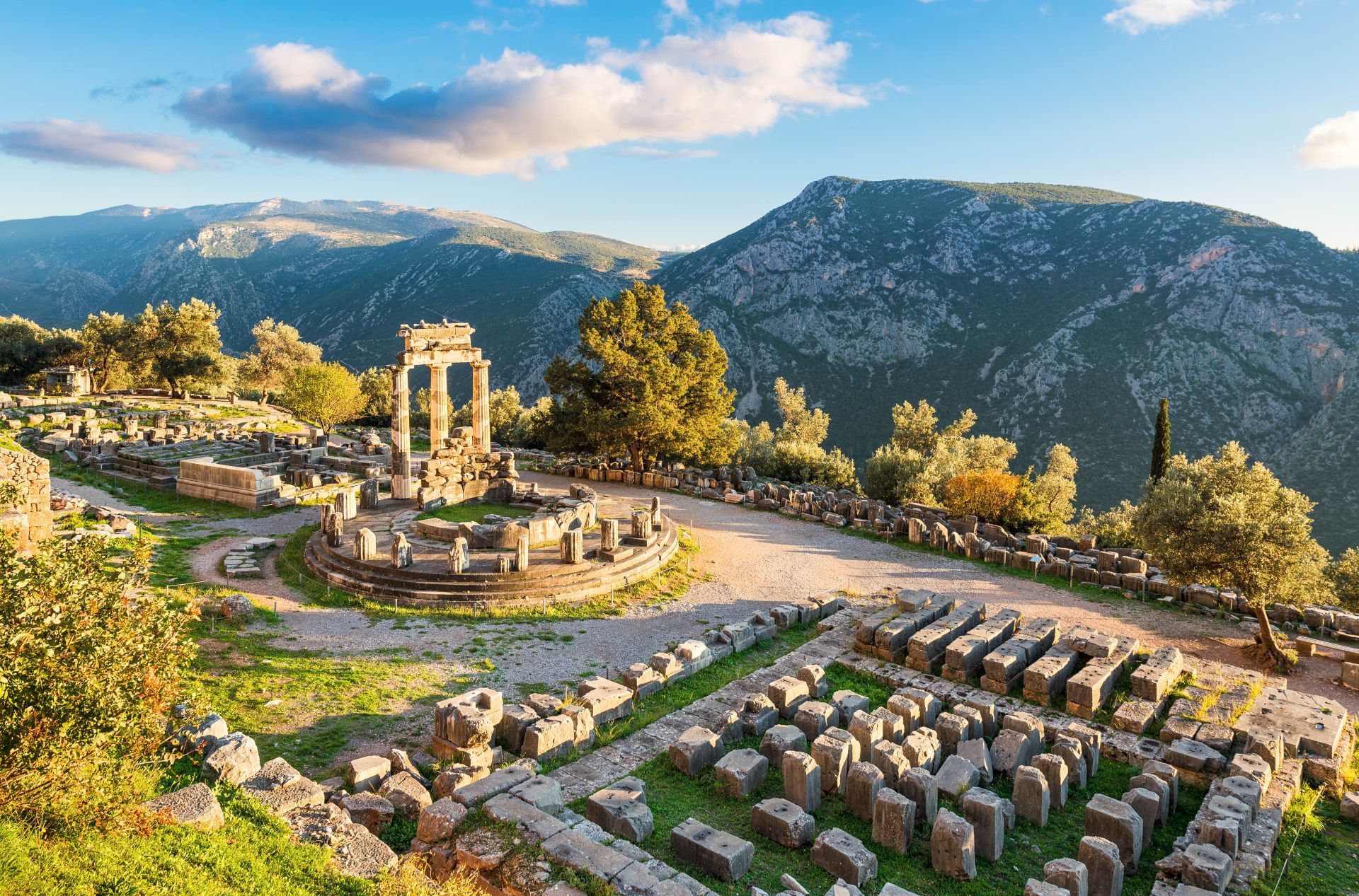 Delphi - Top 10 điểm du lịch Hy Lạp đẹp nhất