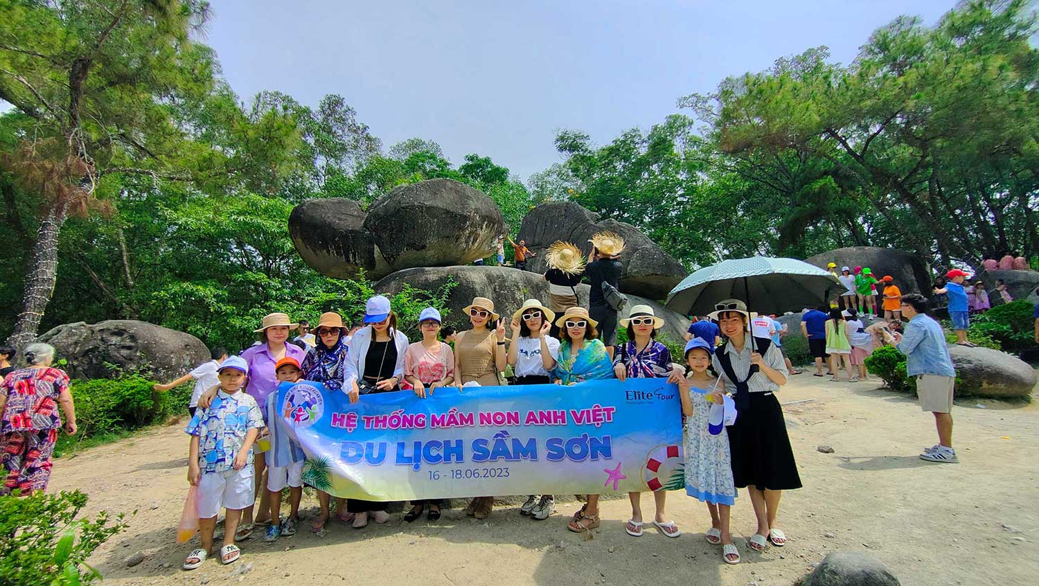 Đoàn khách Sầm Sơn