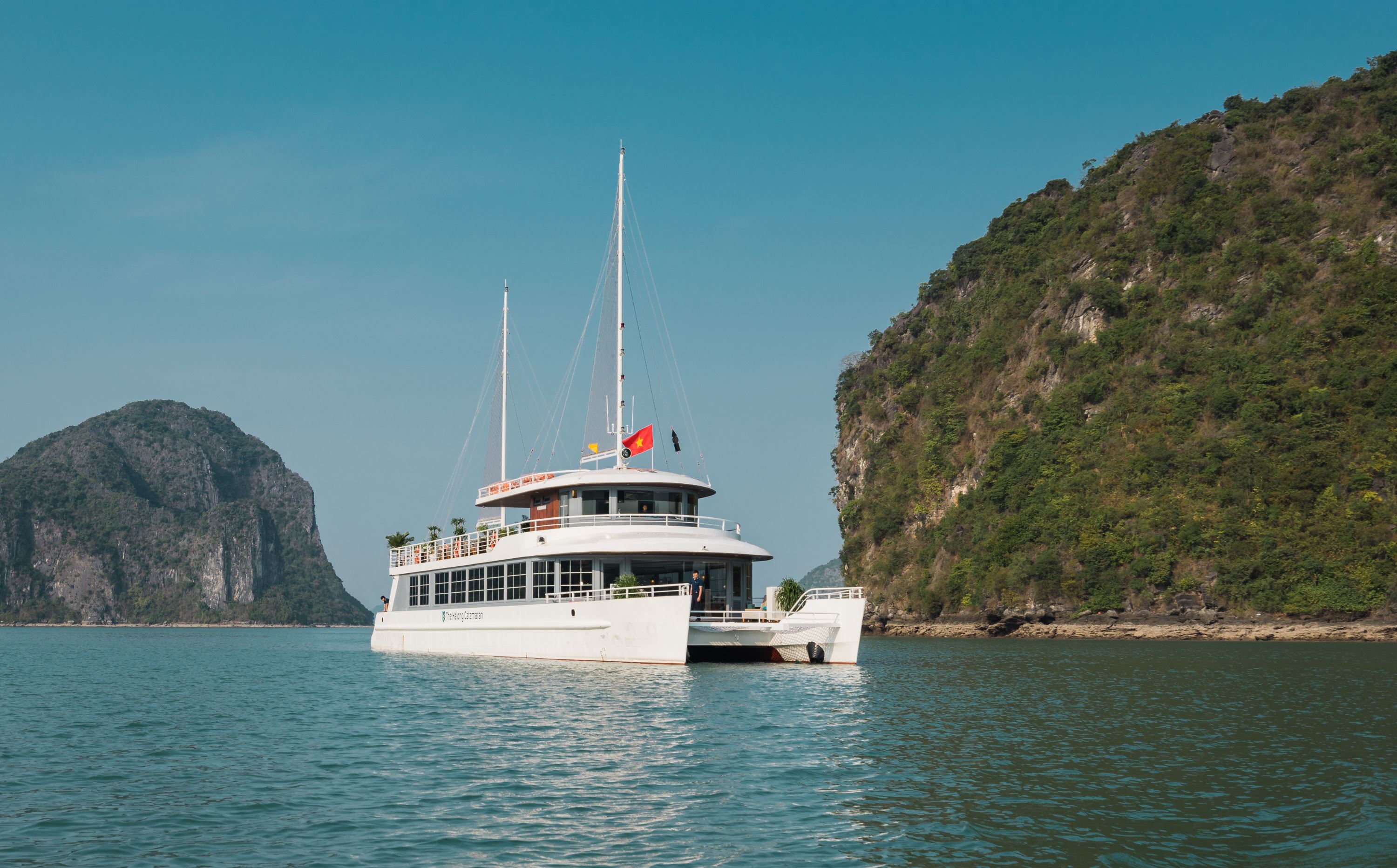 du-thuyen/du-thuyen-catamaran-5-sao-vinh-lan-ha