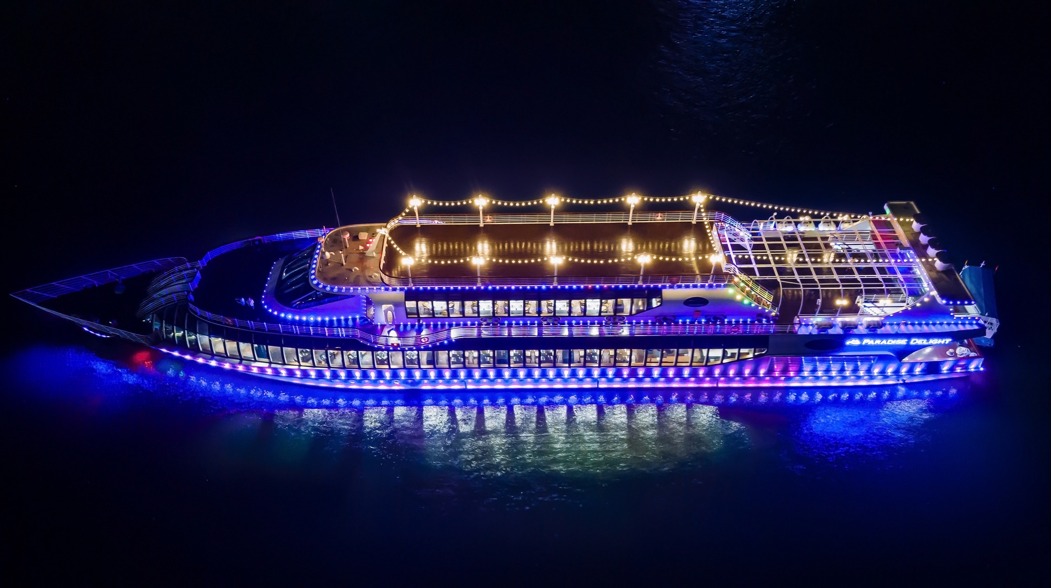 Du thuyền nhà hàng Vịnh Hạ Long Paradise Delight