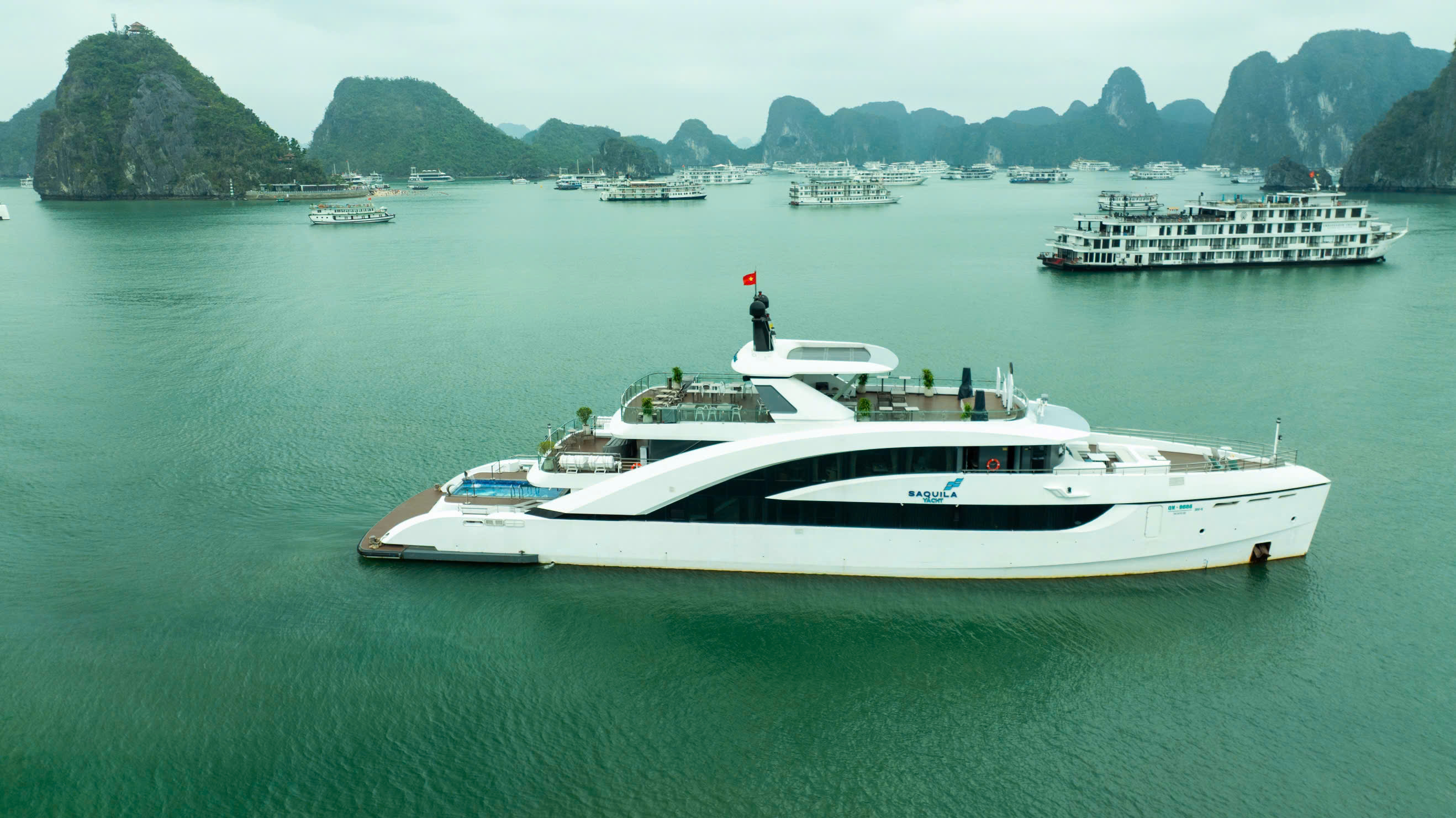tau 5 sao vinh ha long