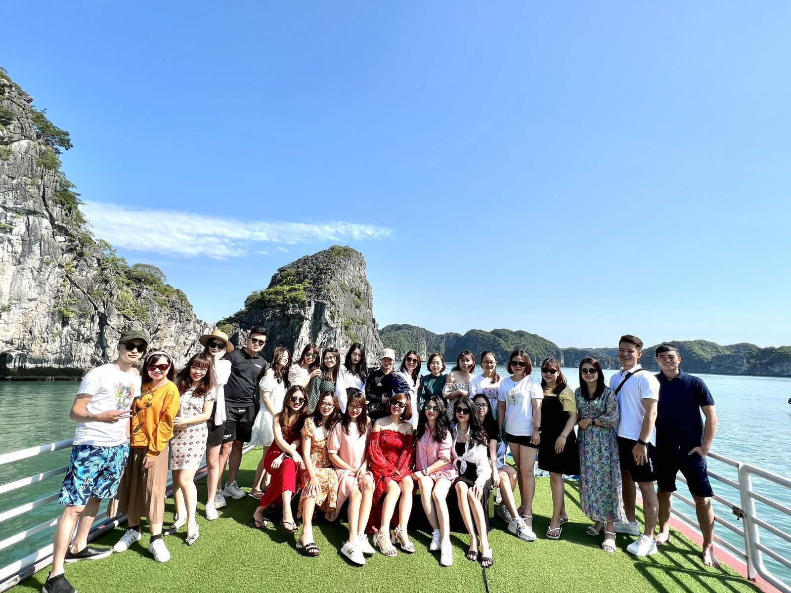 Tour Đoàn Team Building cho Công ty tại Cát Bà 2 ngày 1 đêm/ 3 ngày 2 đêm| Elite Tour 03