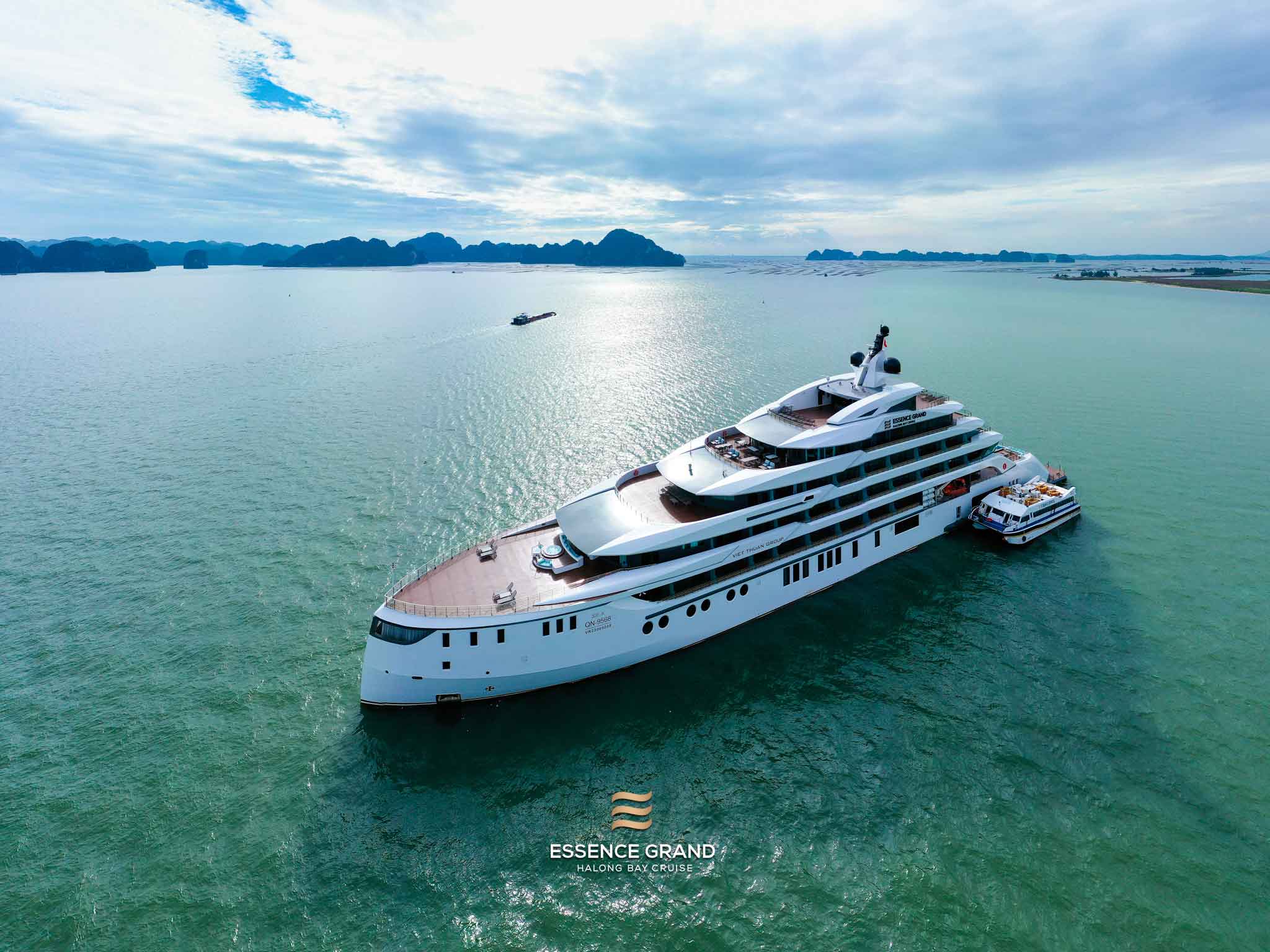 du-thuyen/essence-grand-ha-long-bay-superyacht-2-ngay-1-dem