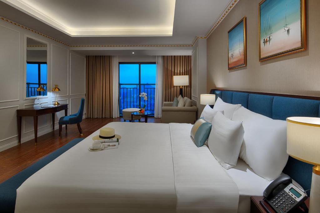 Phòng Premium Double Golf View FLC Hạ Long Phòng Premium Double Golf View FLC Hạ Long