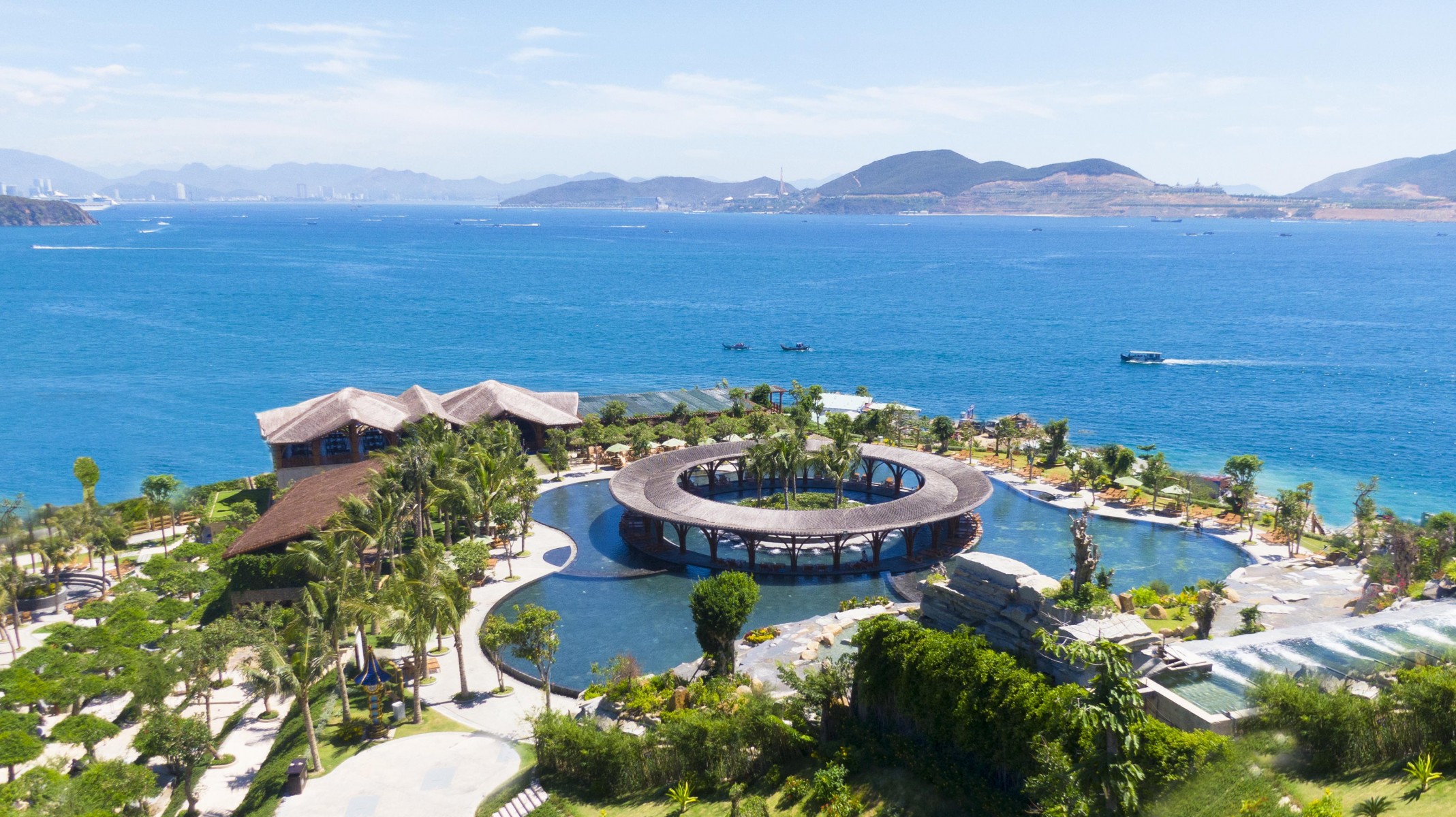 /lua-chon-khach-san-khu-nghi-duong/Hon-Tam-Resort