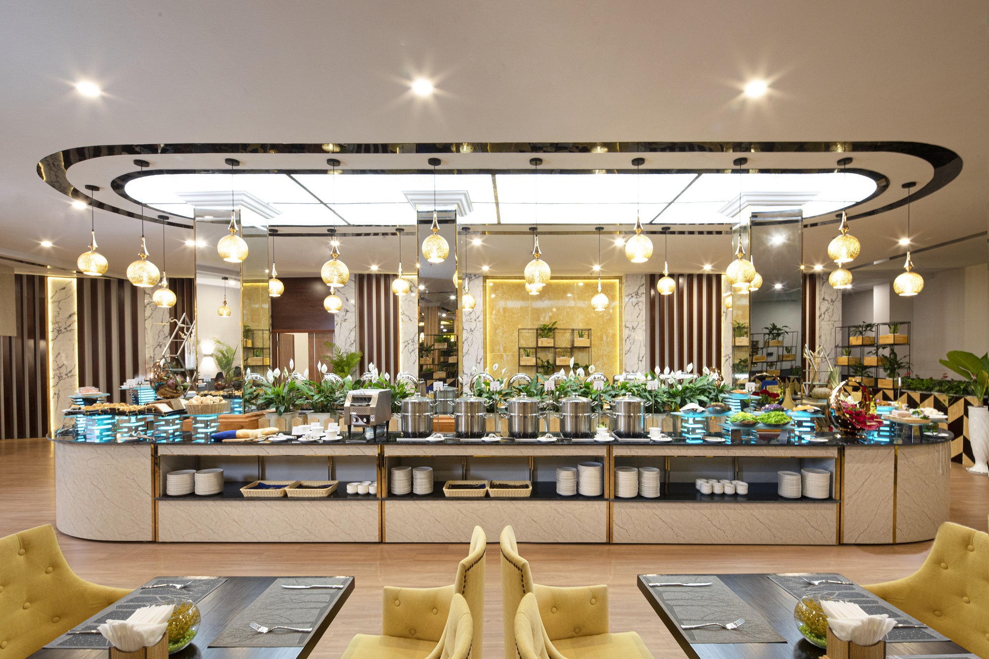 /files/images/LadalatHotel/1_%20LAVANDE%20RESTAURANT%20-%20LADALAT%20HOTEL%20(10).jpg