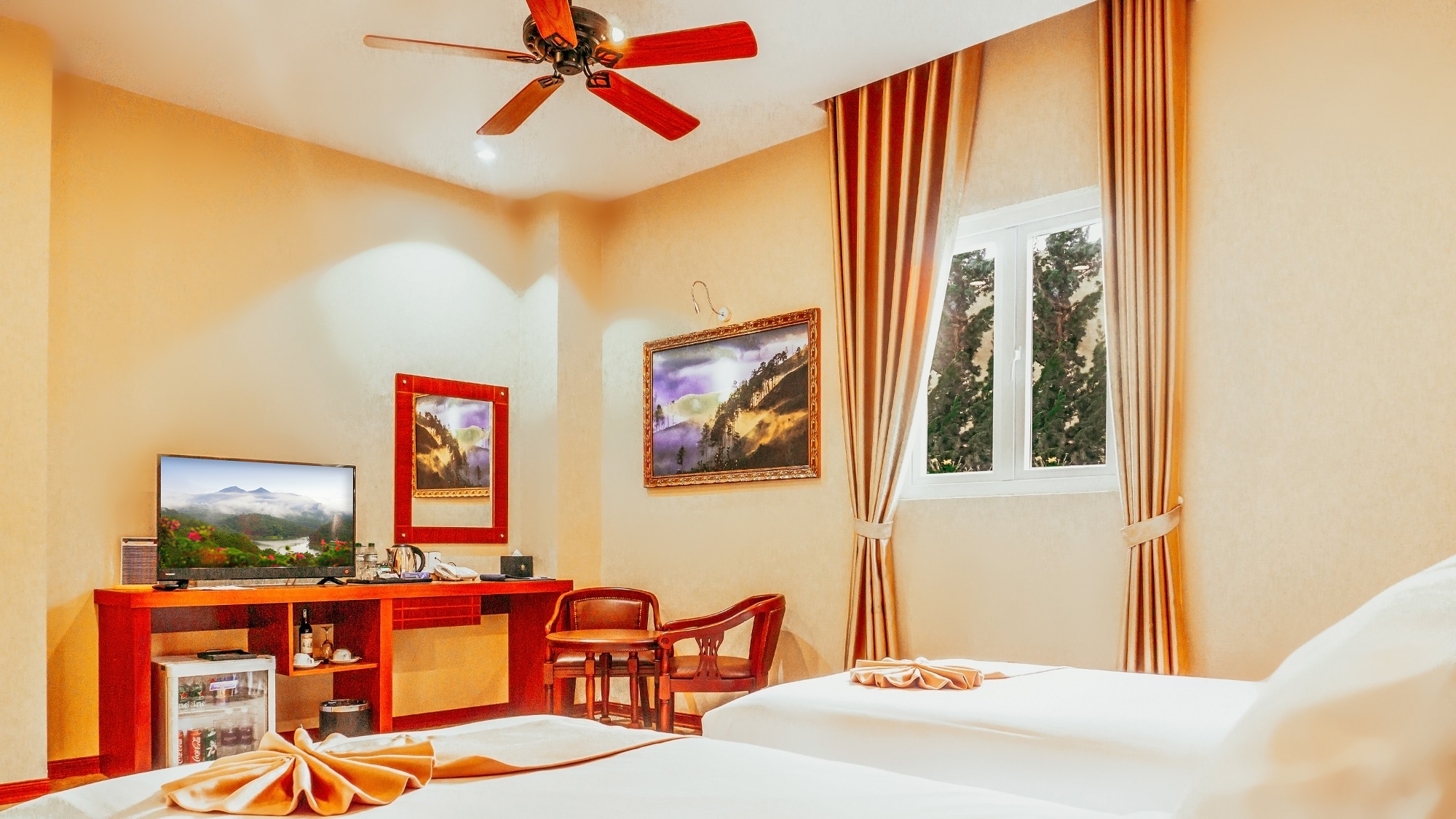 /files/images/LadalatHotel/SUPERIOR%20TWIN%20-%20LADALAT%20HOTEL.jpg