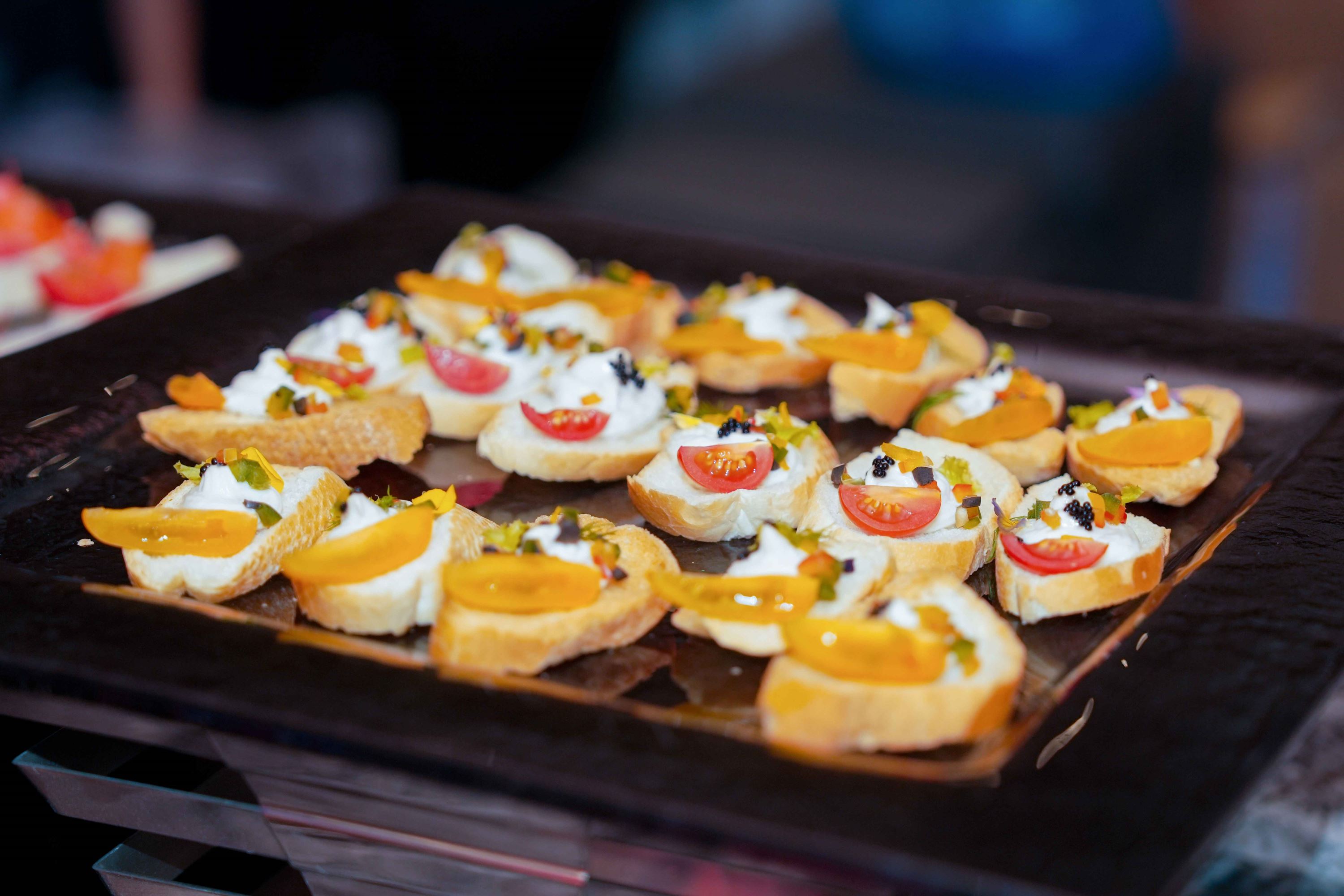 /files/images/Luna-Halong-Cruise/Luna-Halong-Cruise-Canape-3.JPG