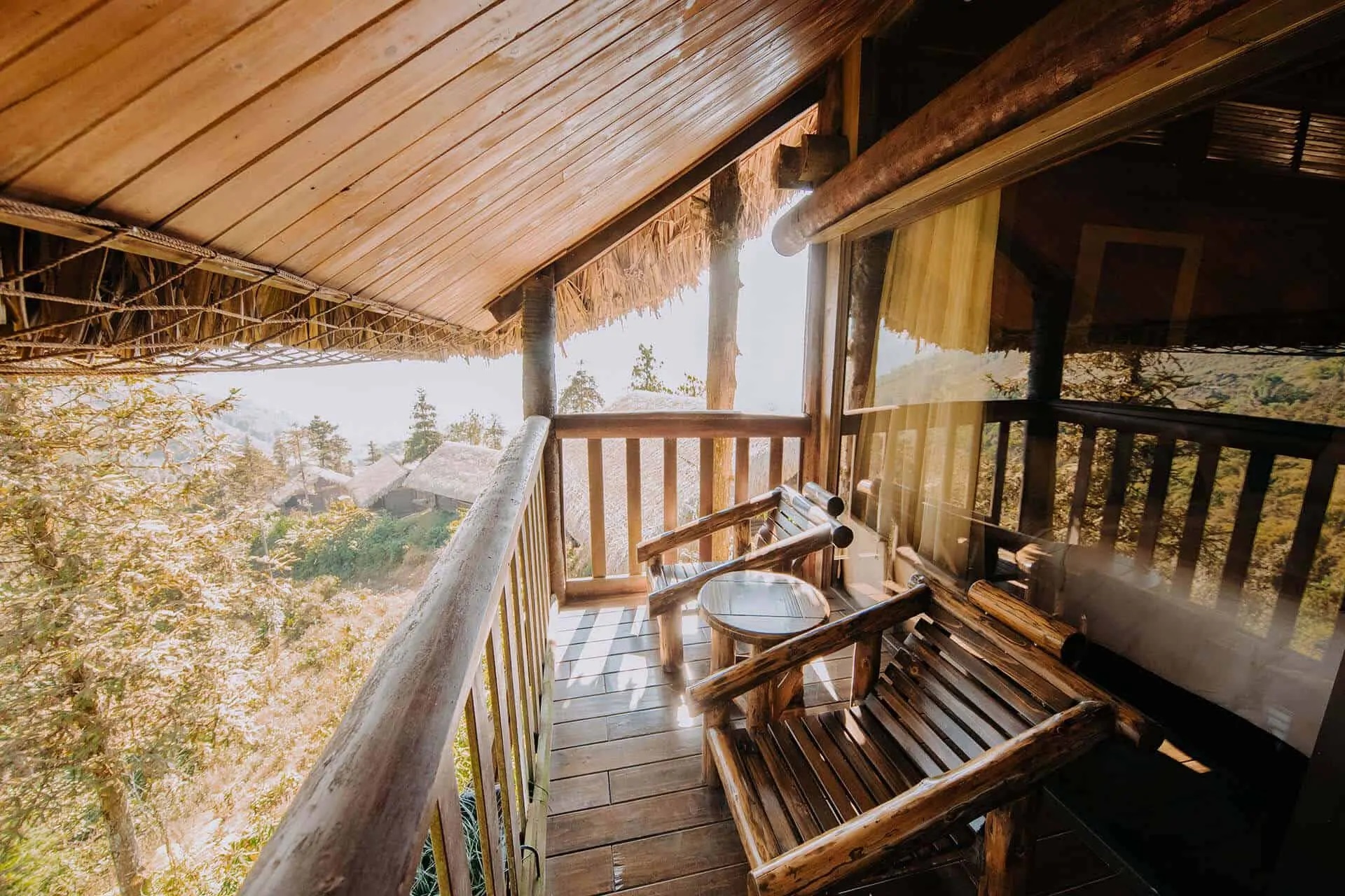 /files/images/MienBac/SapaJadehillresortspa/DUPLEXVILLAVALLEYVIEW/Ban-cong-5.jpg
