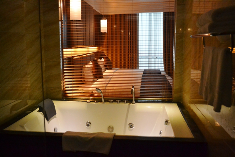 /files/images/MuongThanhLuxuryQuangNinh/Muong-Thanh-Luxury-Quang-Ninh-Executive-Suite-5.jpg
