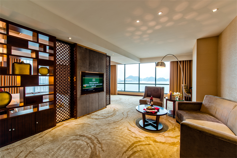 /files/images/MuongThanhLuxuryQuangNinh/Muong-Thanh-Luxury-Quang-Ninh-Grand%20-Suite(1).jpg