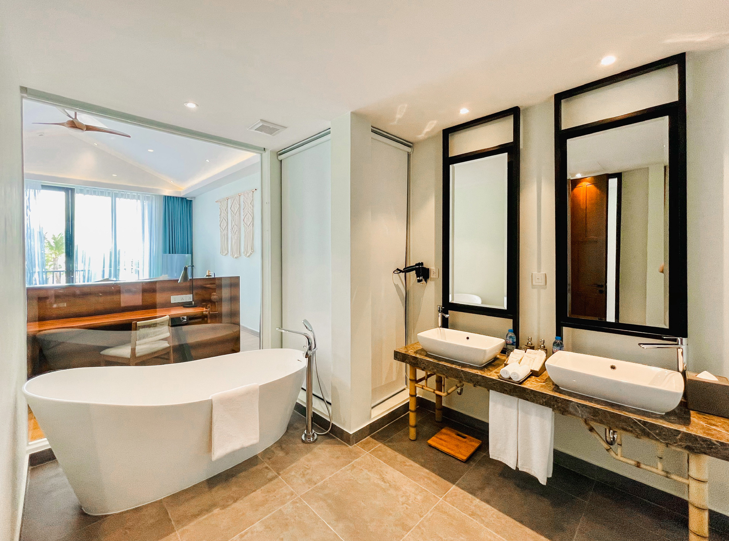 /files/images/NewWorldResortPhuQuoc/Ocean-Pool-Villa-1.jpg