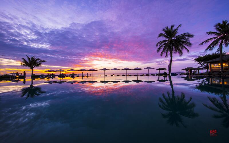 /files/images/SeahorseResortSpaPhanThiet/infinity-pool.jpg