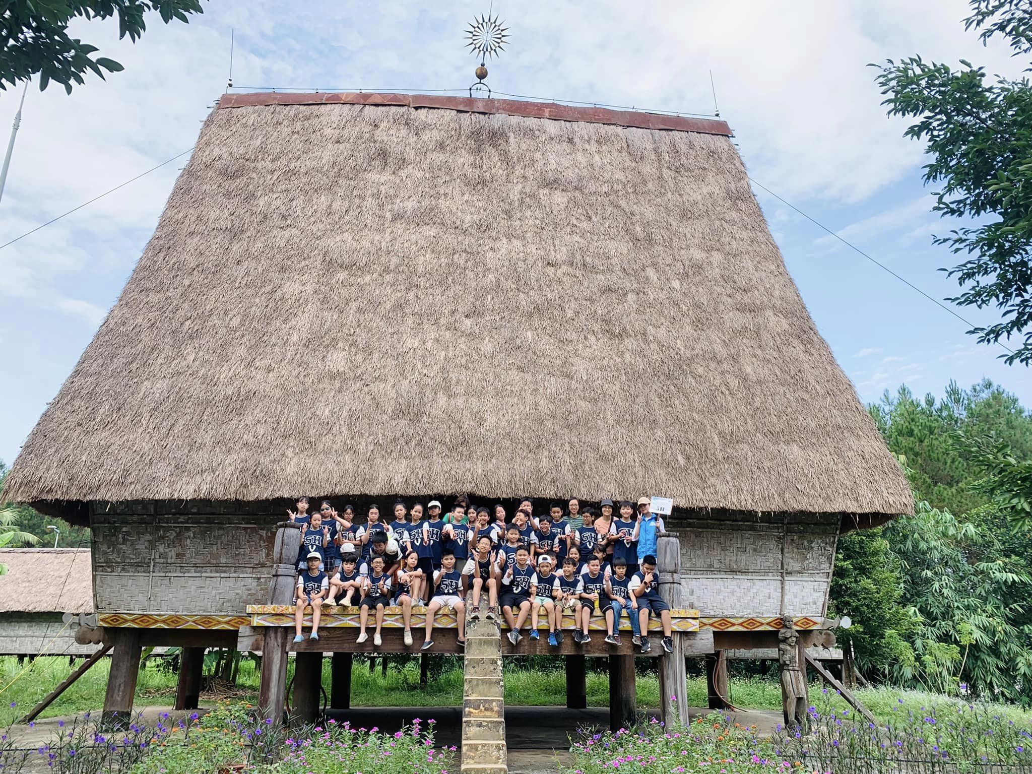 Làng Văn hóa Các Dân Tộc Việt Nam 01
