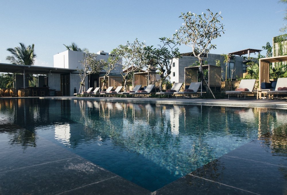 Bisma Eight Hotel Bali - resort Bali có bể bơi vô cực 01