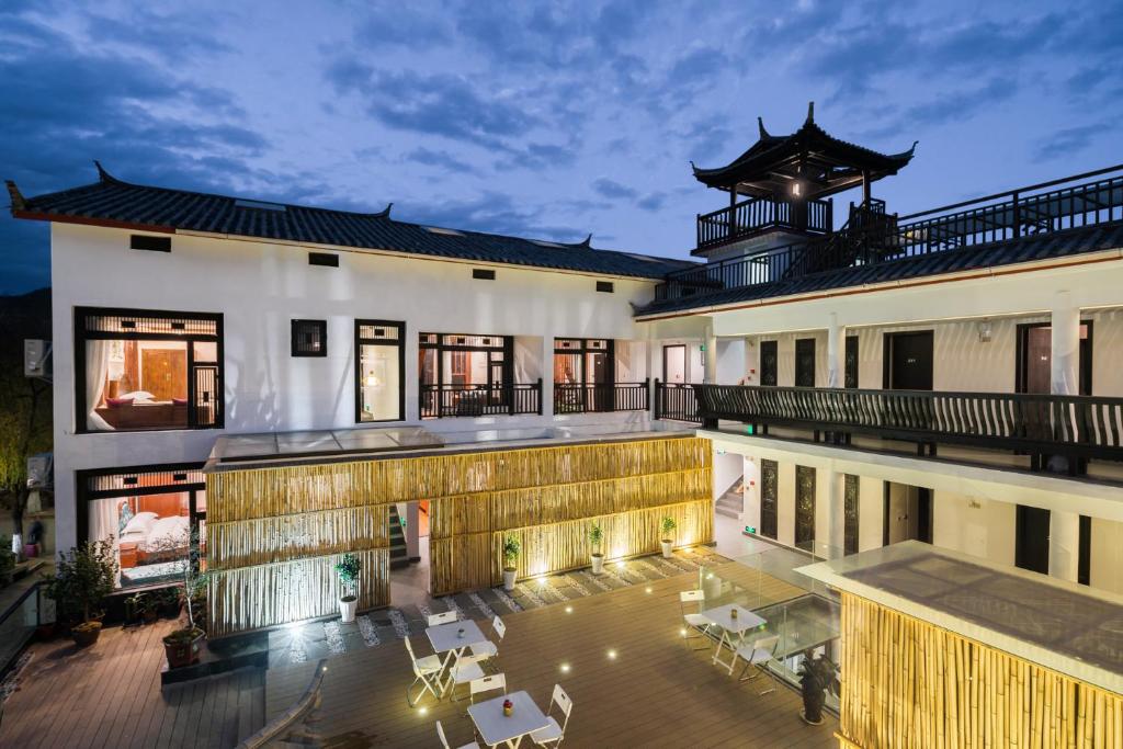 Lijiang Gemmer Hotel - Khách sạn ở Lệ Giang cổ trấn 01