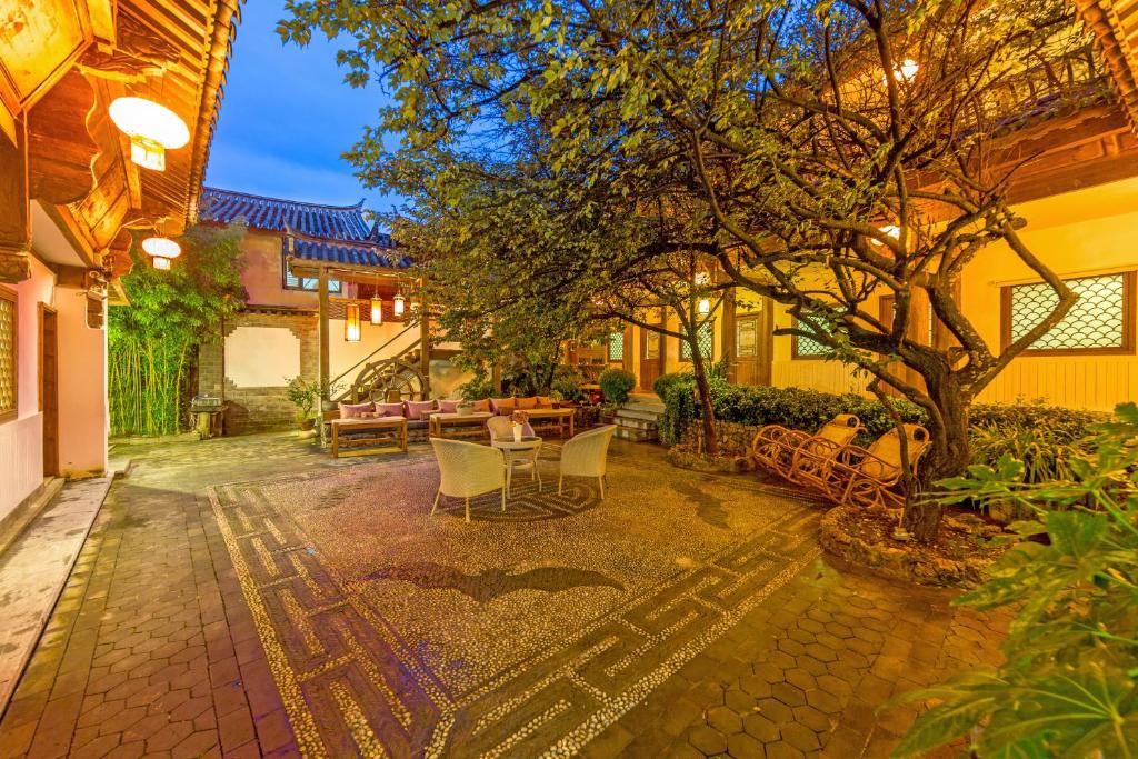 Lijiang Lize Graceland Merry Inn - Khách sạn Lệ Giang cổ Trấn  01